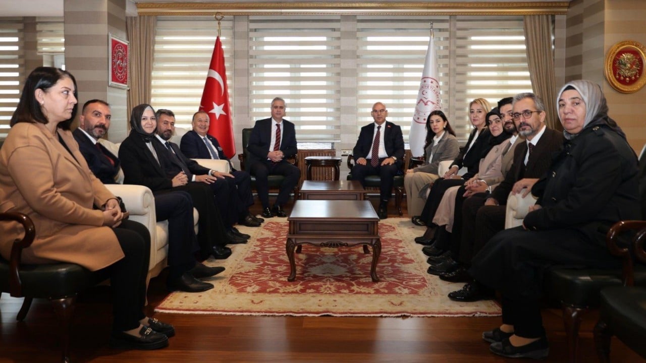 Foto - Gazze'ye yardım Türkiye eliyle de yapılacaktır! AK Parti Genel Başkan Yardımcısı Yalçın açıkladı