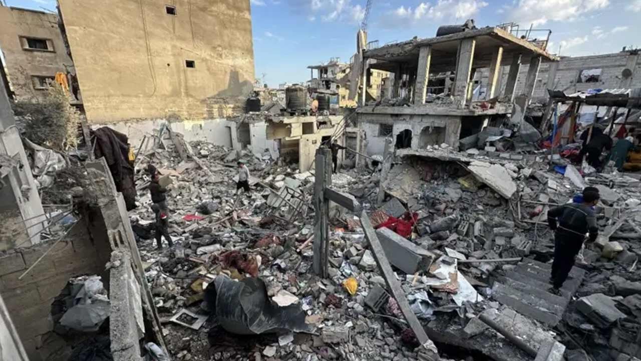 Foto - Gazze'yi bu kez fırtına yıktı... 22 bina çöktü, çok sayıda ölü var