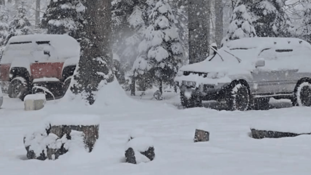 Foto - Gece başlayan yağış durmadan devam ediyor! O kent beyaza büründü
