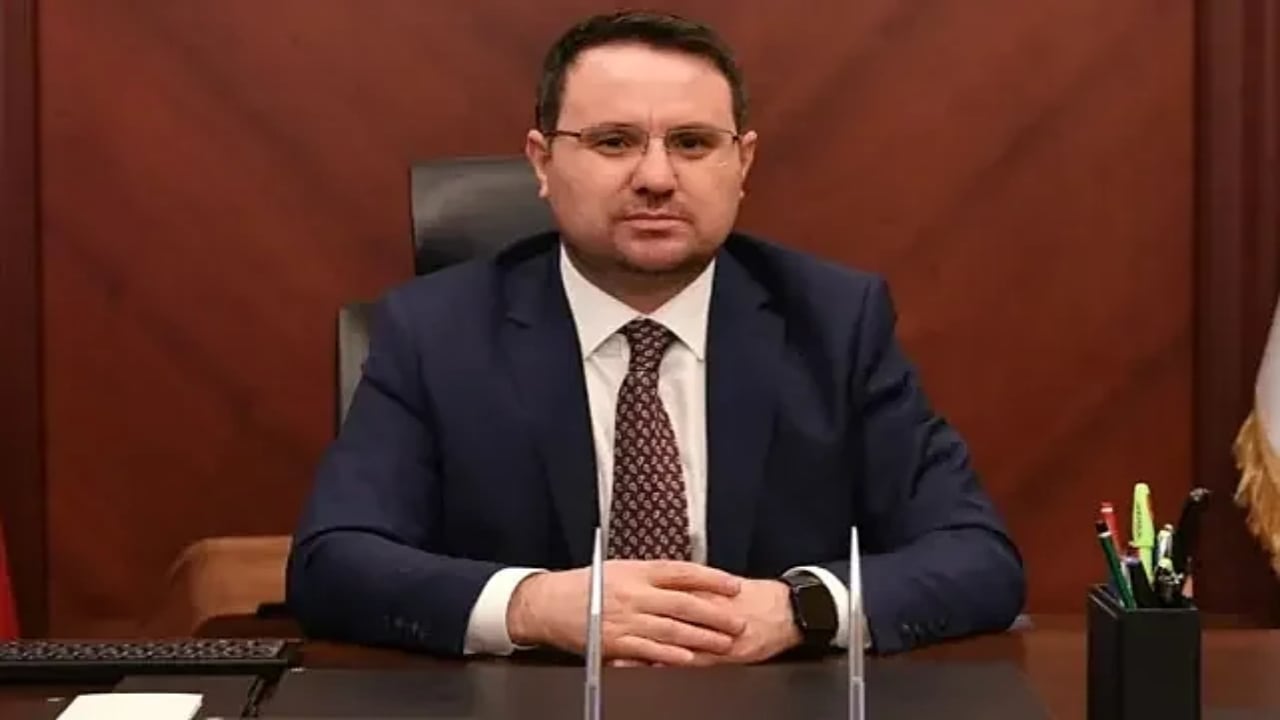 Foto - Gece yarısı Adalet Bakanlığı görevine getirilmişti! "Akın Gürlek" için alarm verildi: Tamamını apar topar çağırdılar