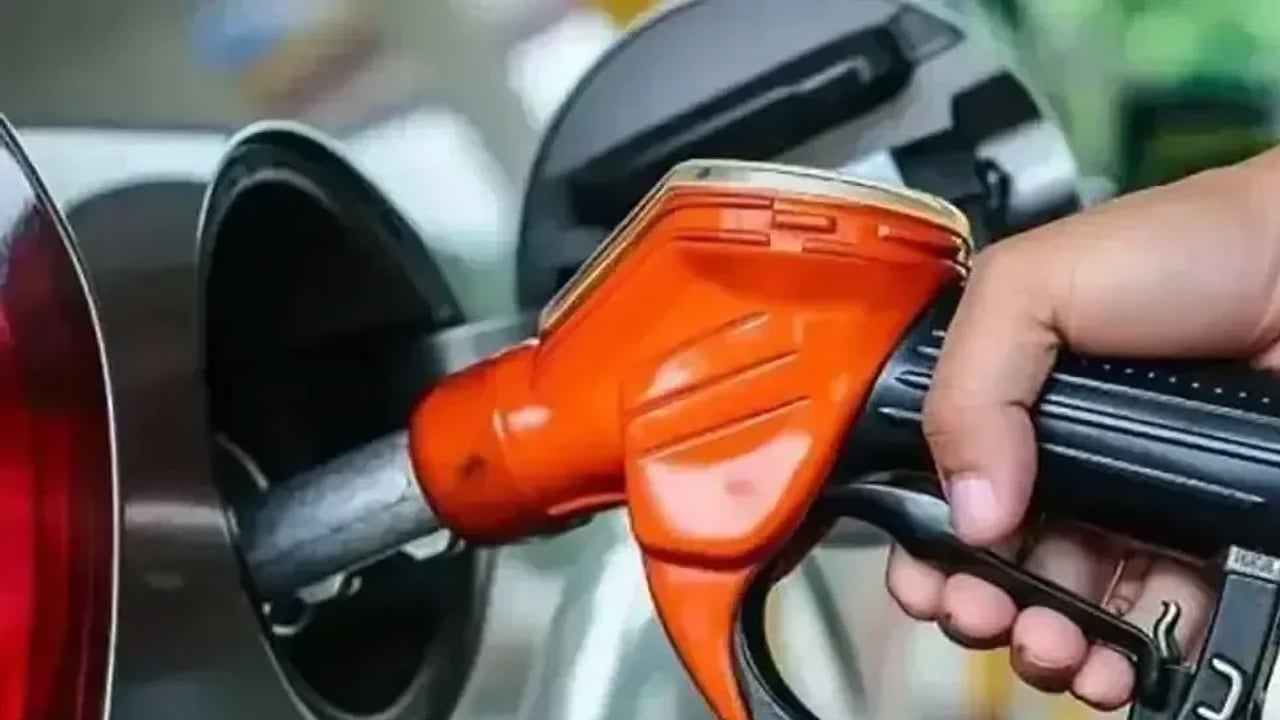 Foto - Gece yarısı gelen zam fiyatlara nasıl yansıdı? Akaryakıta beklenen indirim geldi! İşte akaryakıt fiyatları