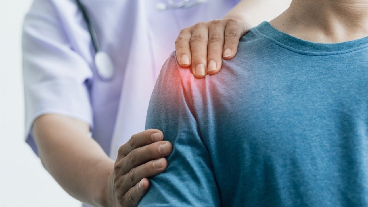 Foto - Geceleri başlayan omuz ağrısına dikkat: Donuk omuz sessizce hayatı kilitliyor