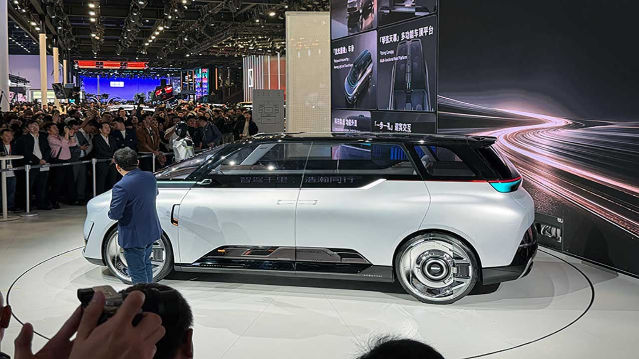 Foto - Geely, robotaksisini tanıttı! İnsan gibi düşünebiliyor