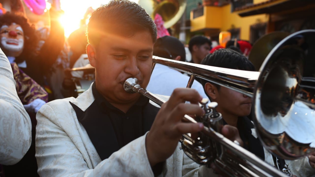 Foto - Gelenek adı altında kültürel yozlaşma: Meksika’da Santo Entierro festivalinde akıl dışı sahneler