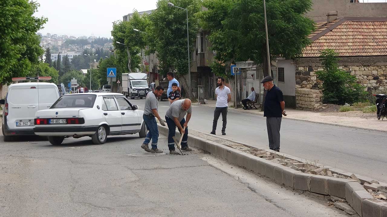 Foto - Kahramanmaraş'ta doğalgaz hattında korkutan patlama! Şiddetli sesle sarsılan vatandaşlar deprem sandı sokaklara fırladı!