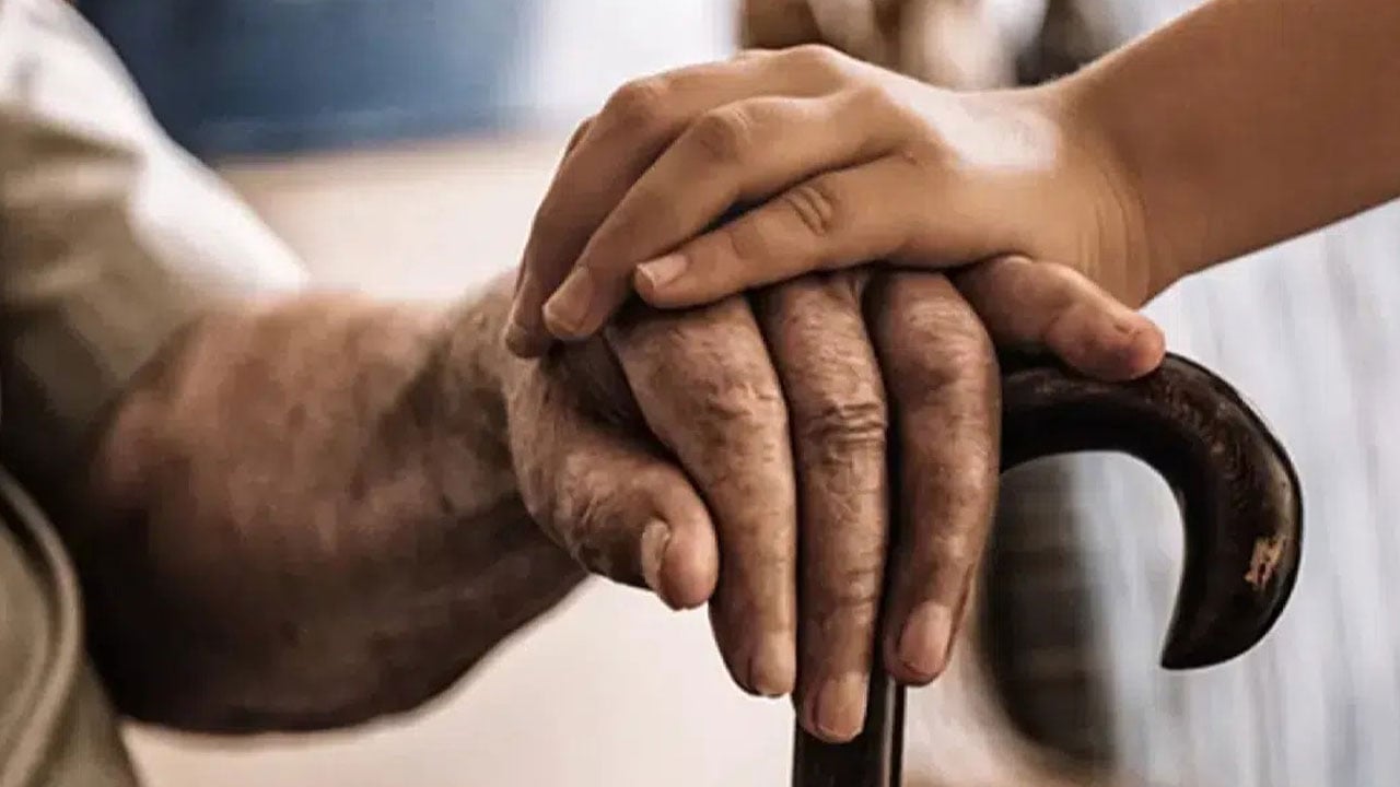 Foto - Genç nüfusta alarm zilleri çalıyor! Yaşam süresinde zirvede doğumda düşüşteyiz