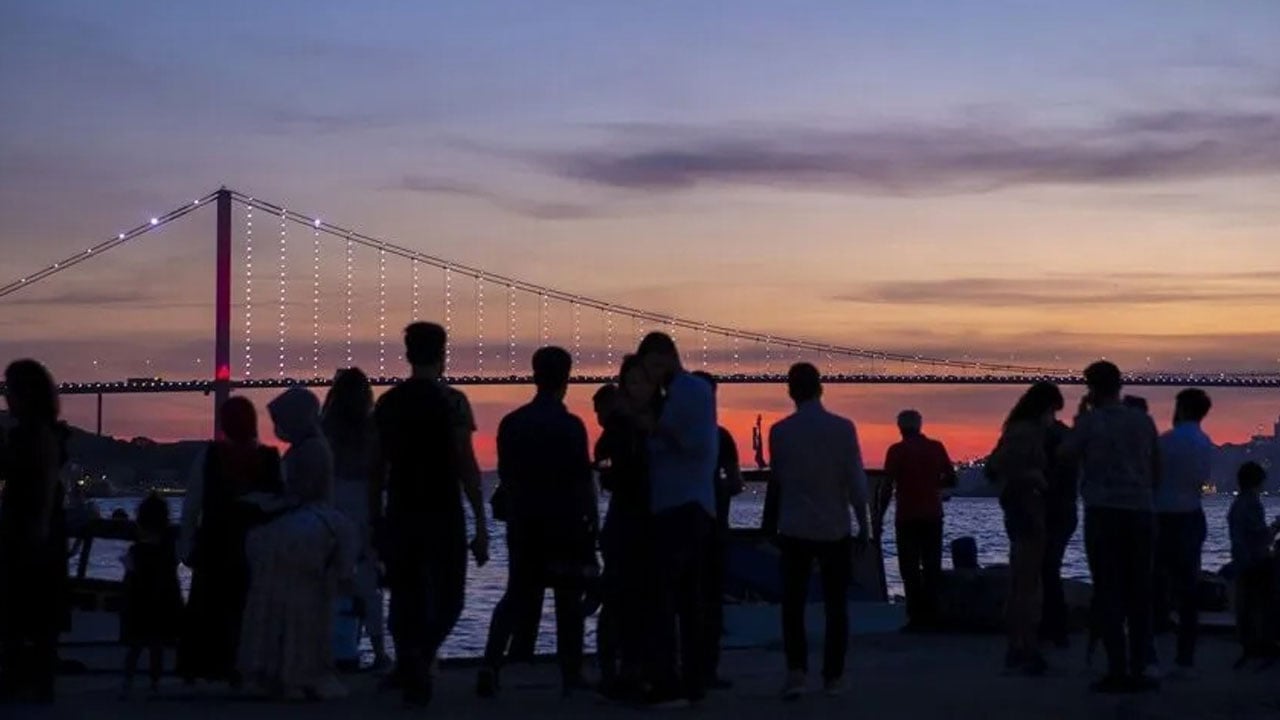 Foto - Genç nüfusta alarm zilleri çalıyor! Yaşam süresinde zirvede doğumda düşüşteyiz