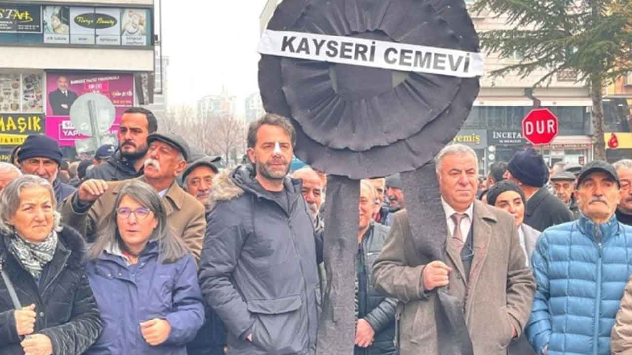 Foto - Genel Merkeze yürüme kararı! Alevilerden CHP'ye yaylım ateşi