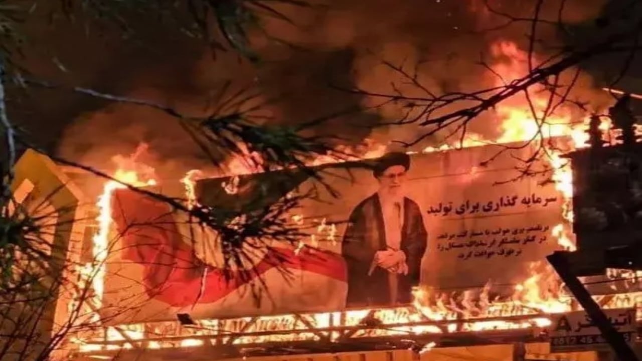 Foto - Gerçek mermiyle vurulmuşlar! İran’daki protestolarda ölenlerin sayısı korkunç boyutlara ulaştı