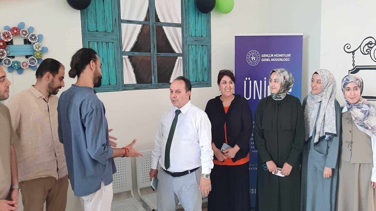 Foto - Geri dönüşüm malzemelerini kullandılar! Dicle Üniversitesi‘nde Filistin temalı proje