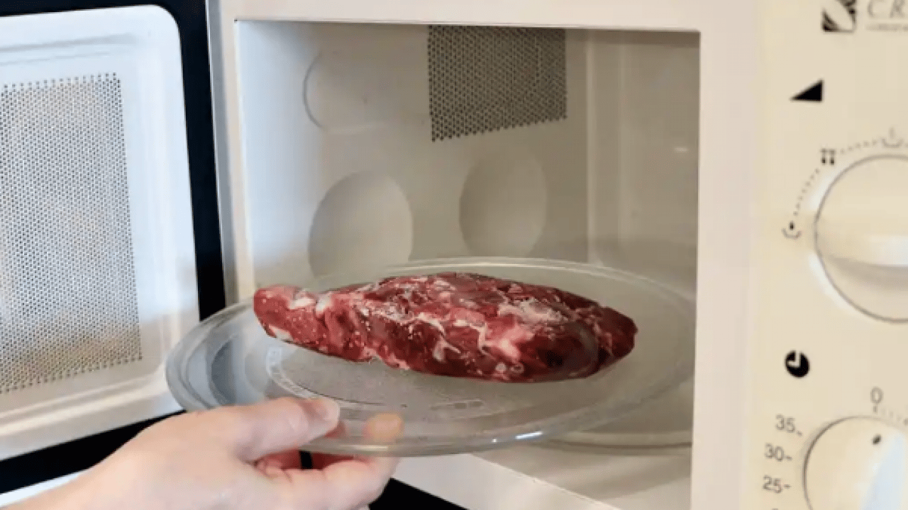 Foto - Gezegene sandığımızdan... Yeni rapor korkuttu: Mikrodalgada pratik yemek mi, sağlık mı?