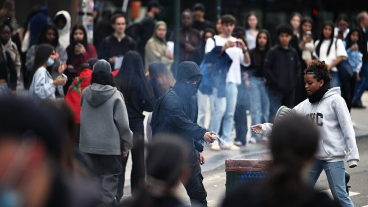 Foto - Gezi çapulcularına en güzel cevap övdükleri Avrupa’dan! ‘Kırıyorsan bedelini ödersin’ 