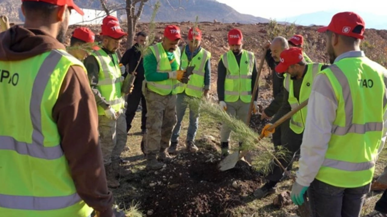Foto - Gezi çapulcularına ibret olsun: Petrol üssü Gabar'a yeşil gerdanlık!