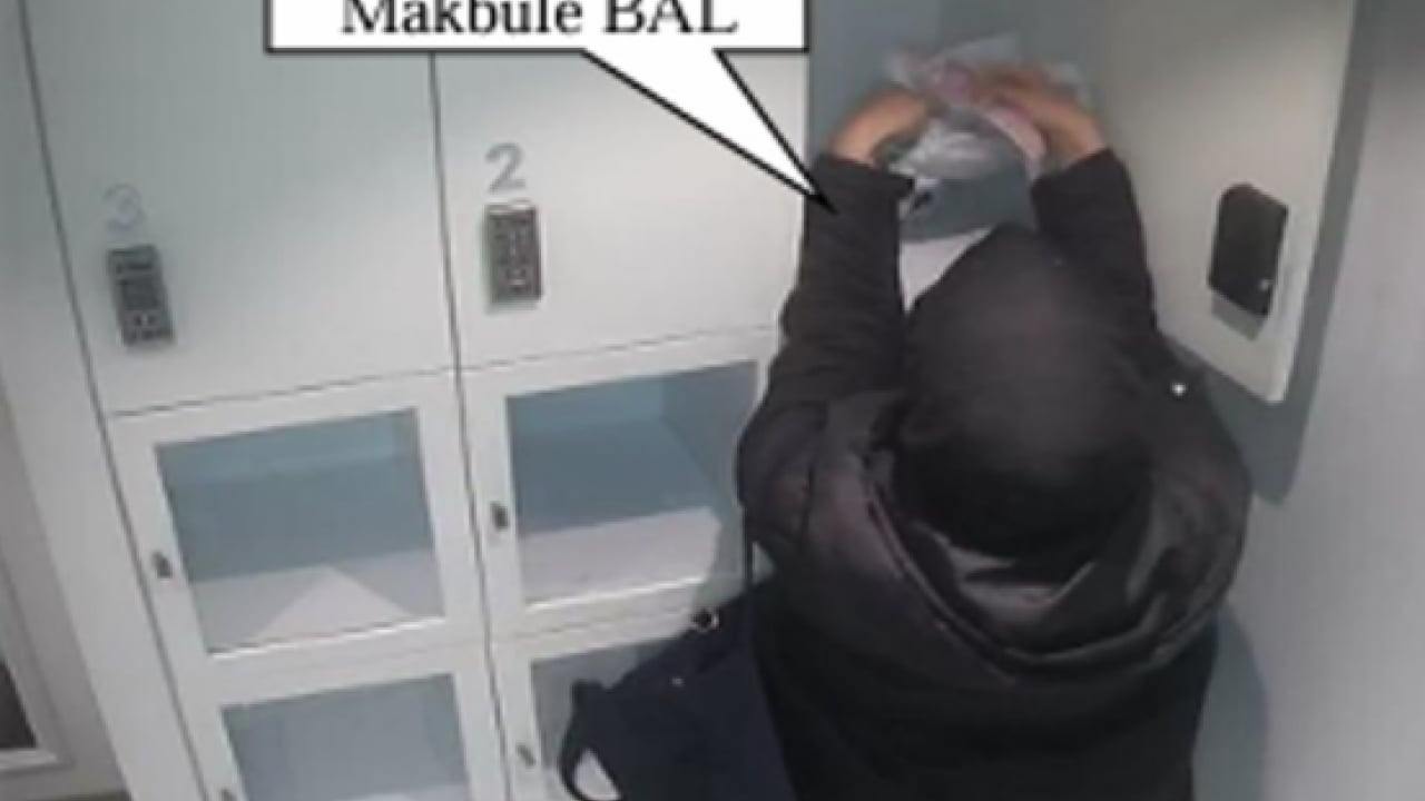 Foto - Gezi maskeli FETÖ kampı! AVM emanet dolaplarında gizli para trafiği