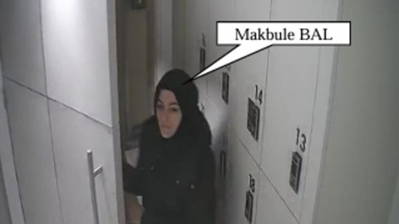 Foto - Gezi maskeli FETÖ kampı! AVM emanet dolaplarında gizli para trafiği