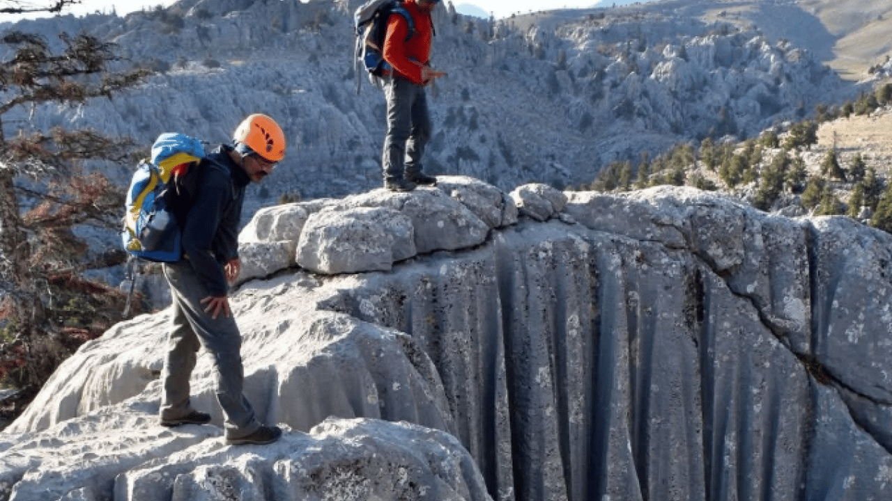 Foto - Giden Gelmez Dağları 100 metrelik uçurumlarıyla korkutuyor