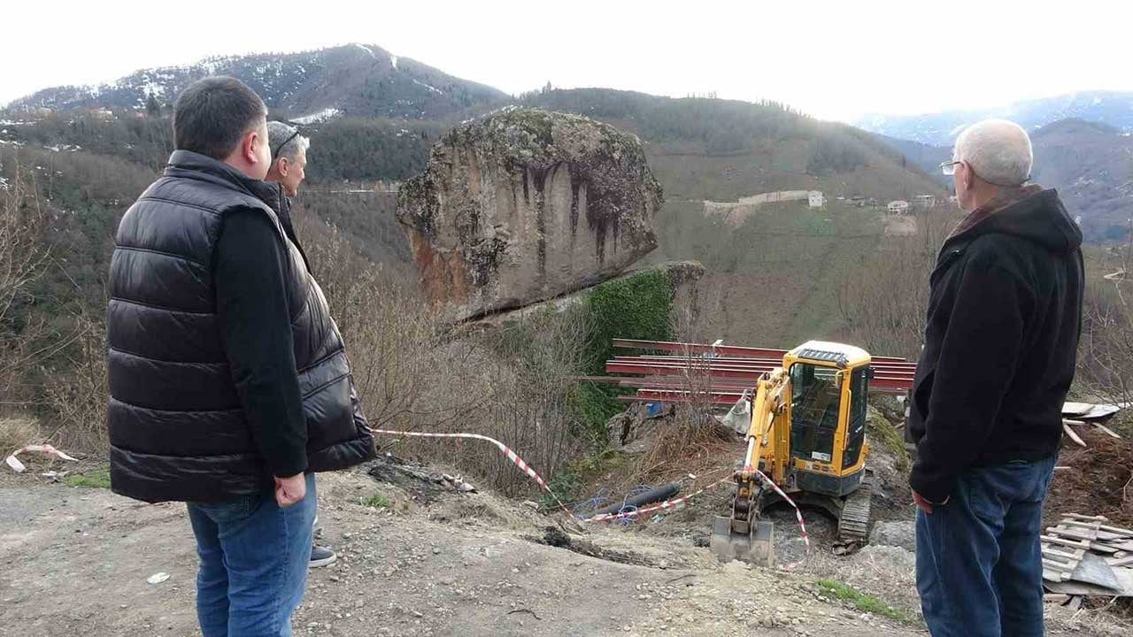 Foto - Giresun'un yerçekimine meydan okuyan mucizesi! 'Gelin Kayası' turizm dünyasının yeni gözdesi oluyor