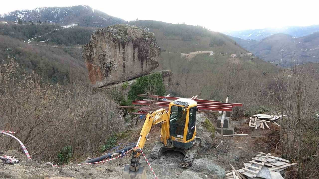 Foto - Giresun'un yerçekimine meydan okuyan mucizesi! 'Gelin Kayası' turizm dünyasının yeni gözdesi oluyor