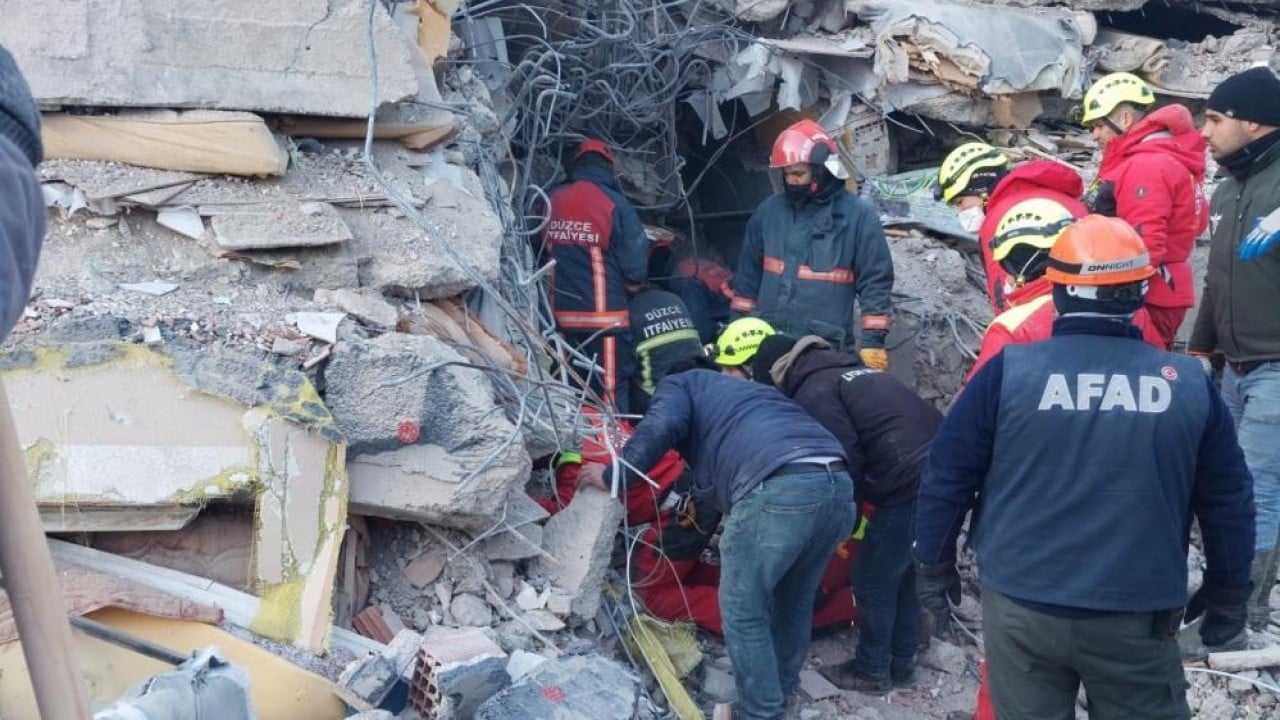 Foto - GIS-FRANCE ekibini ağırladılar Düzce İtfaiyesi’ne Fransa’dan destek geldi
