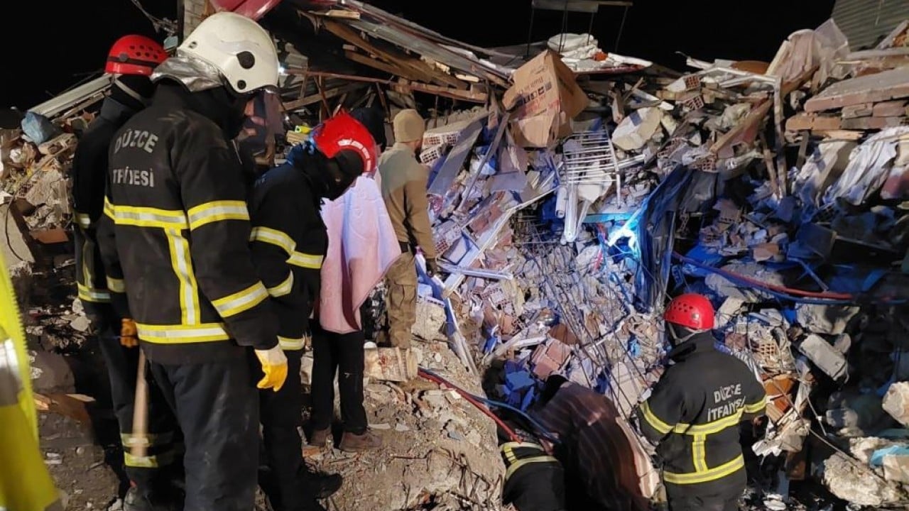 Foto - GIS-FRANCE ekibini ağırladılar Düzce İtfaiyesi’ne Fransa’dan destek geldi