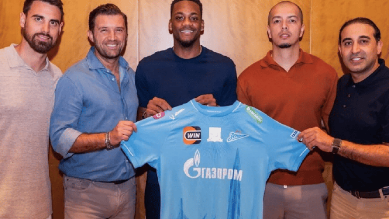 Foto - Gitmedi hâlâ denilmişti ama... Fenerbahçe artık resmen forvetsiz! Sonuncusu da gitti