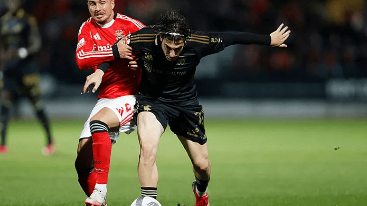 Foto - Gittiği her yerde huzursuzluk çıkarıyor! Mourinho'dan radikal Rafa Silva kararı