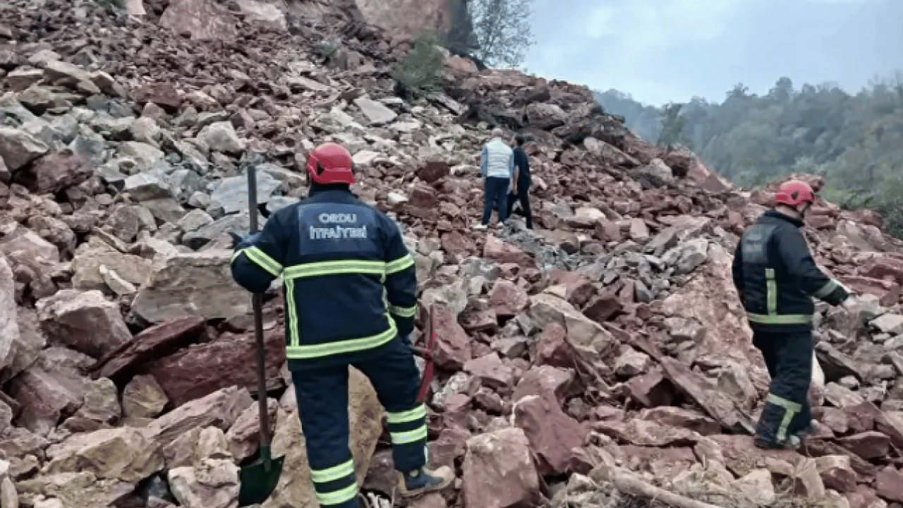Foto - Göçük faciasında acı haber! Burak Kilci’nin cansız bedenine ulaşıldı