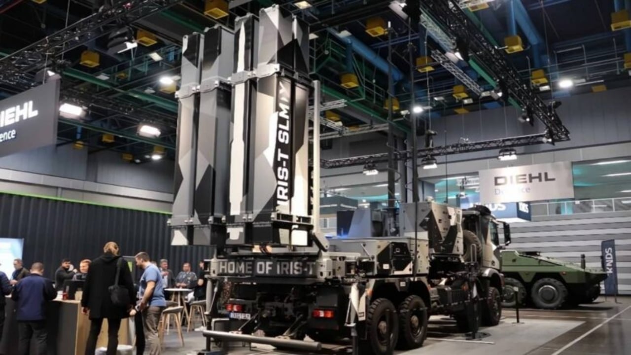 Foto - Göklerdeki tehditlere geçit yok! 100 kilometrede kuş uçurtmayacak yeni canavar füze tanıtıldı