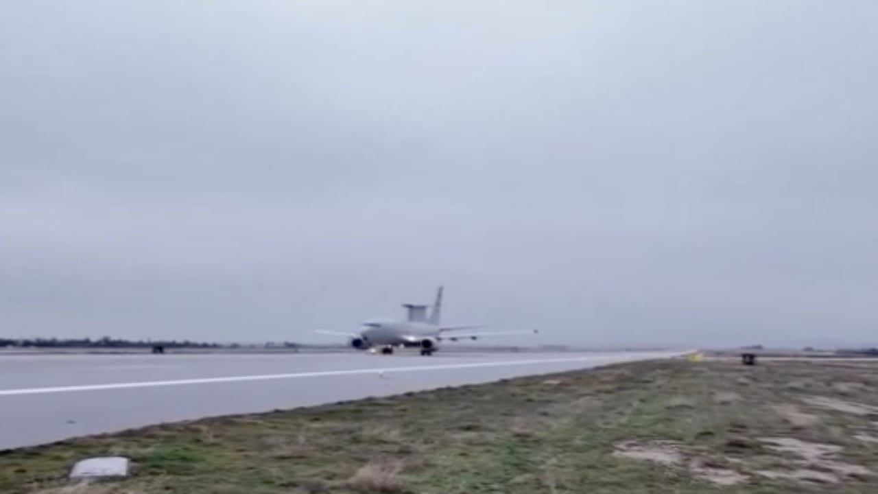 Foto - Göklerin yeni kralı zorlu göreve kanat açtı! TSK’nın en keskin gözü, vatan nöbetinde