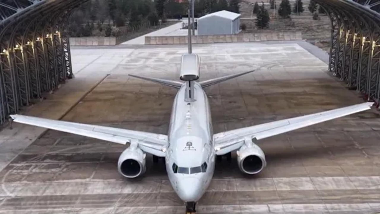 Foto - Göklerin yeni kralı zorlu göreve kanat açtı! TSK’nın en keskin gözü, vatan nöbetinde