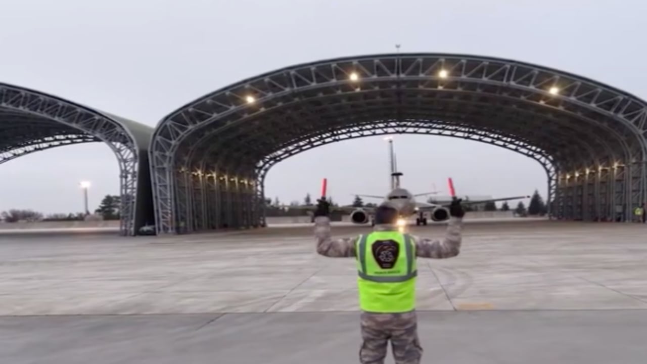 Foto - Göklerin yeni kralı zorlu göreve kanat açtı! TSK’nın en keskin gözü, vatan nöbetinde