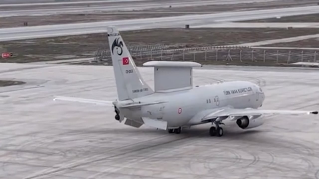 Foto - Göklerin yeni kralı zorlu göreve kanat açtı! TSK’nın en keskin gözü, vatan nöbetinde