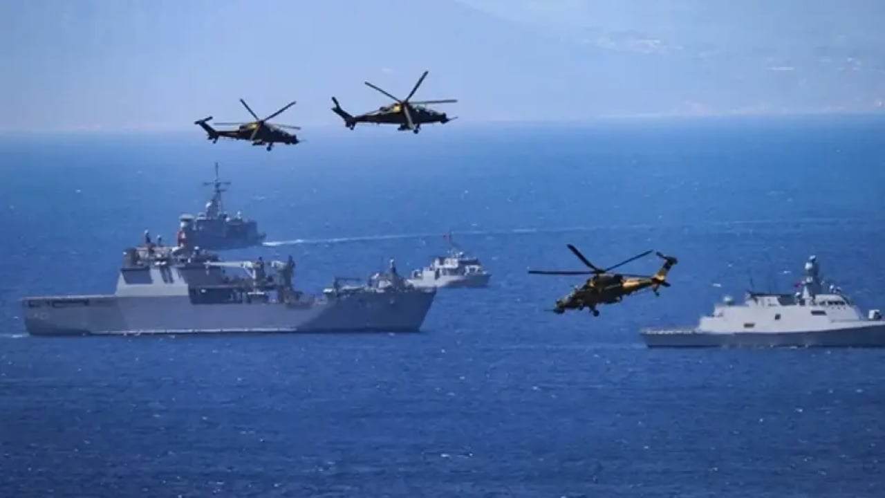 Foto - Gökyüzünde sessizce ilerleyip ansızın çöküyorlar! Türk Özel Kuvvetleri dünyayı kendine hayran bıraktı