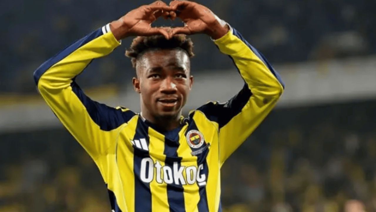 Foto - Hat-tick yaptı zirveye göz kırptı! Gol krallığında yarış kızıştı!