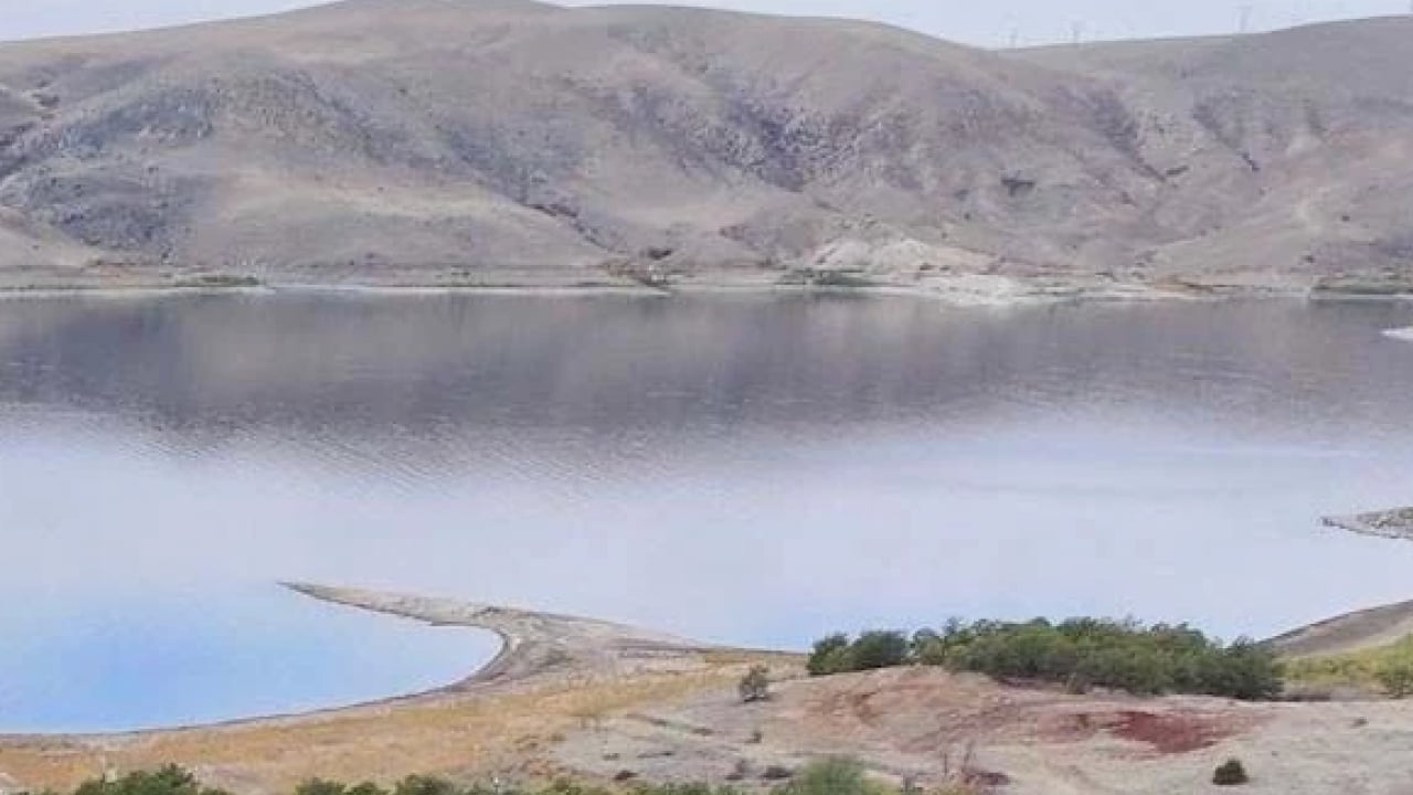 Foto - Göletler kurudu şehir alarm veriyor! Son 65 yılda böylesi görülmedi