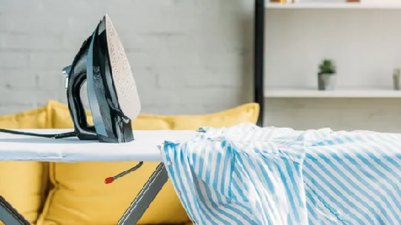 Foto - Gömlek ütülemenin kusursuz önerisi ortaya çıktı! Ütü masasında saatler harcamaya son…