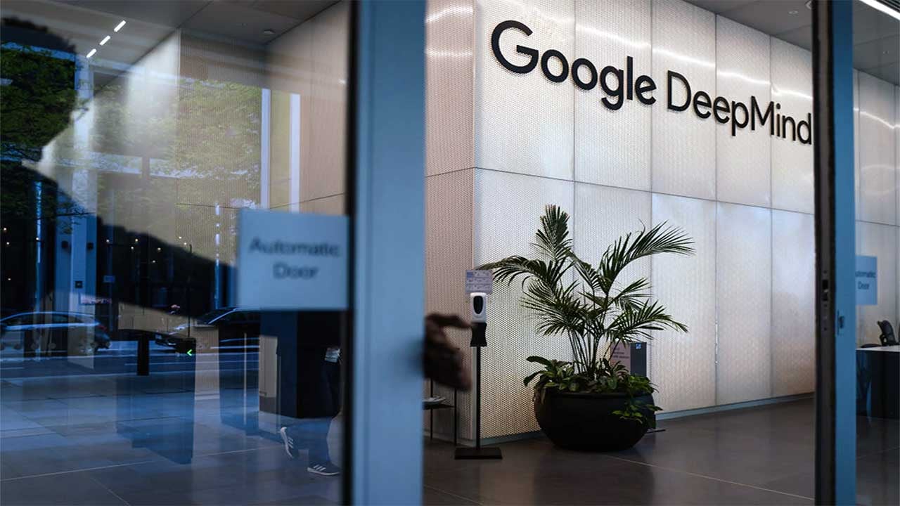 Foto - Google DeepMind CEO'su iddialı konuştu: Tekilliğin eteklerindeyiz