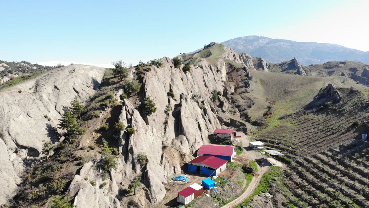 Foto - Gören dönüp bir daha bakıyor! Kahramanmaraş’ta "ejderha sırtı" manzarası