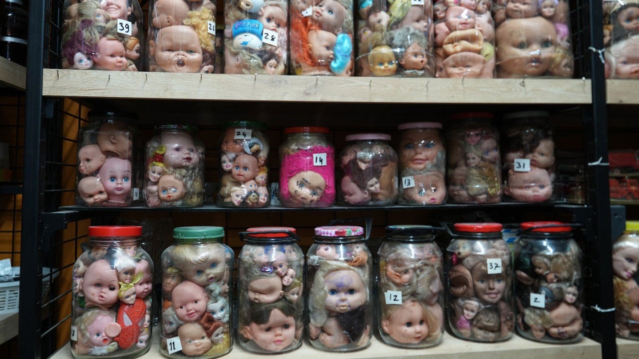 Gören donup kalıyor! Kavanozlara dolu 5 bin bebek kafası