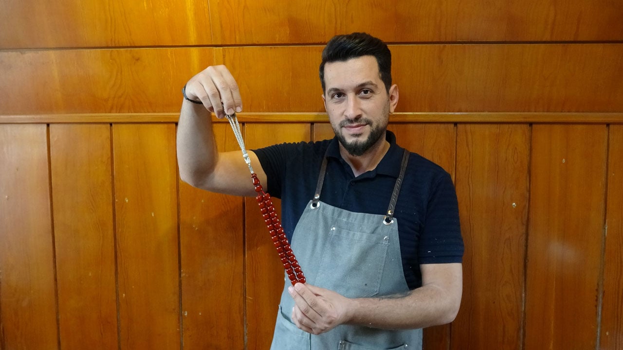 Foto - Gören hayran kalıyor! Bu tespihin değeri dudak uçuklatıyor