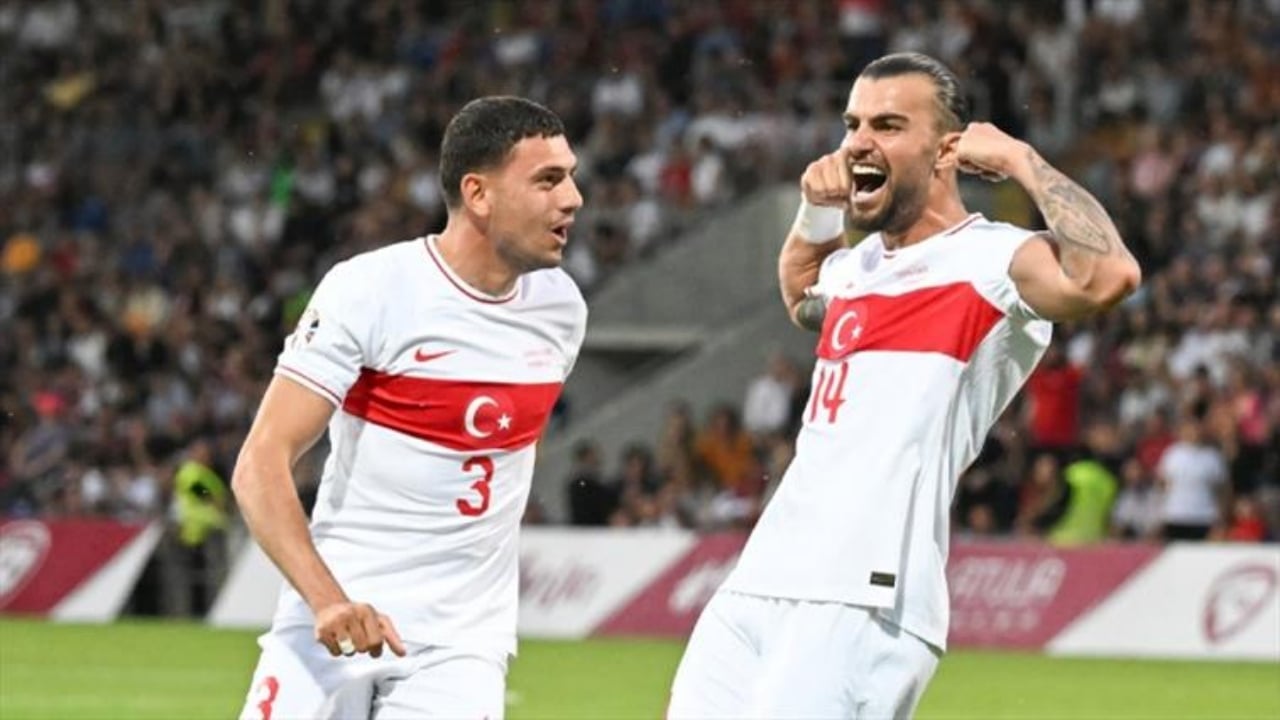 Foto - Görenler beğenmeden edemiyor! Milli futbolcu Abdülkerim Bardakcı "Bismillah" diyerek paylaştı