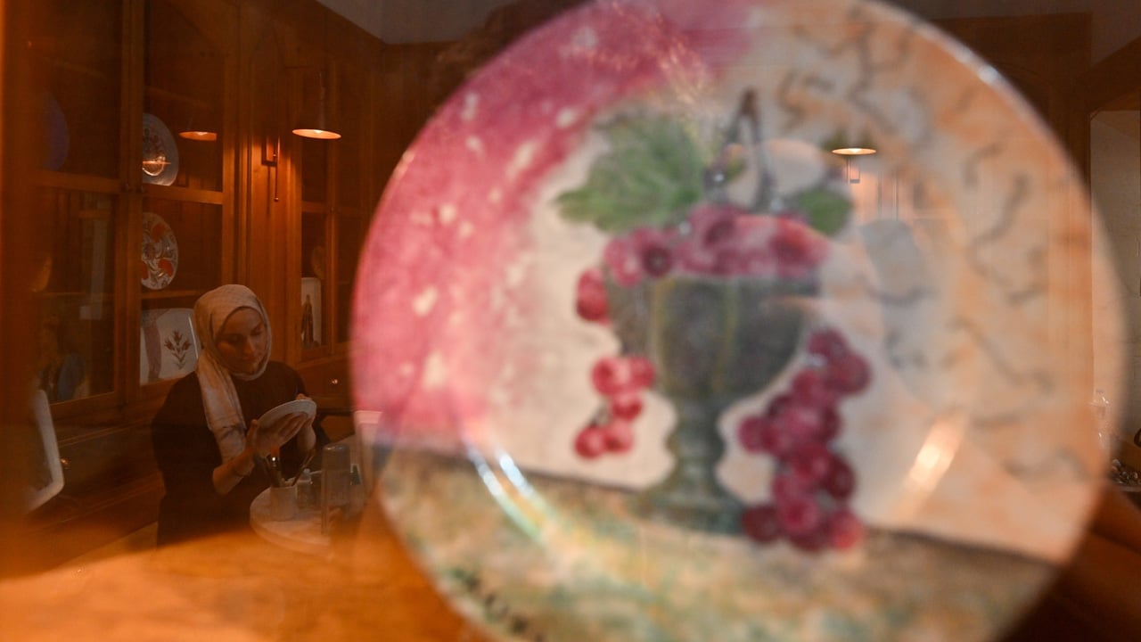 Foto - Görenler dönüp bir daha bakıyor: Kırılan tabaklardan bu da olur mu demeyin!