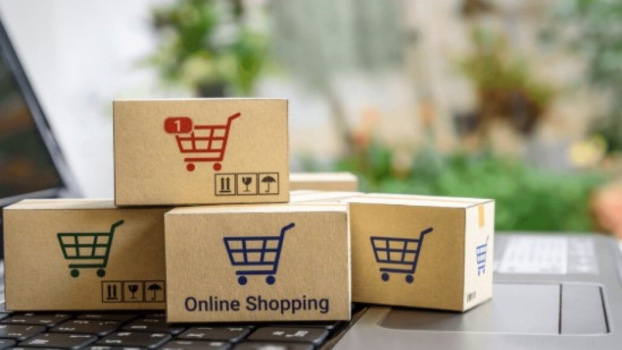 Foto - Görenler gözlerine inanamadı:1 milyon liralık ayakkabı 13 bin liraya düştü!