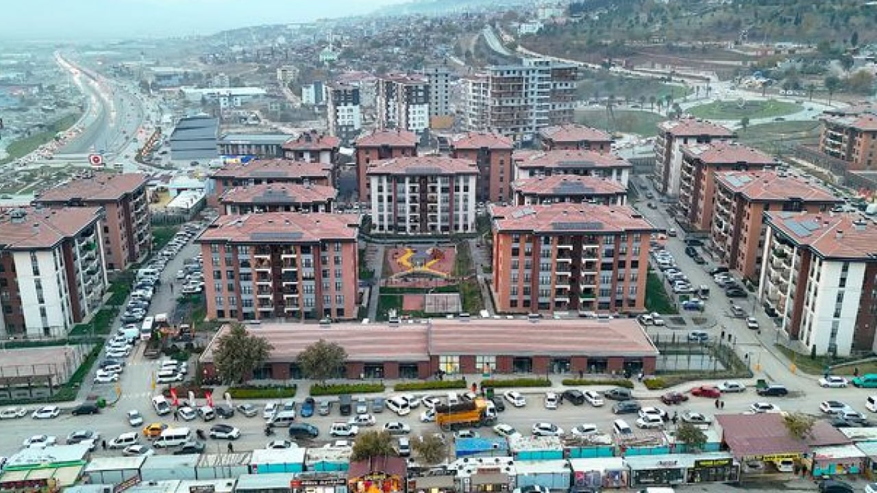 Foto - 6 Şubat'ta harabeye dönmüştü: İşte Ebrar Sitesi'nin yeni hali!