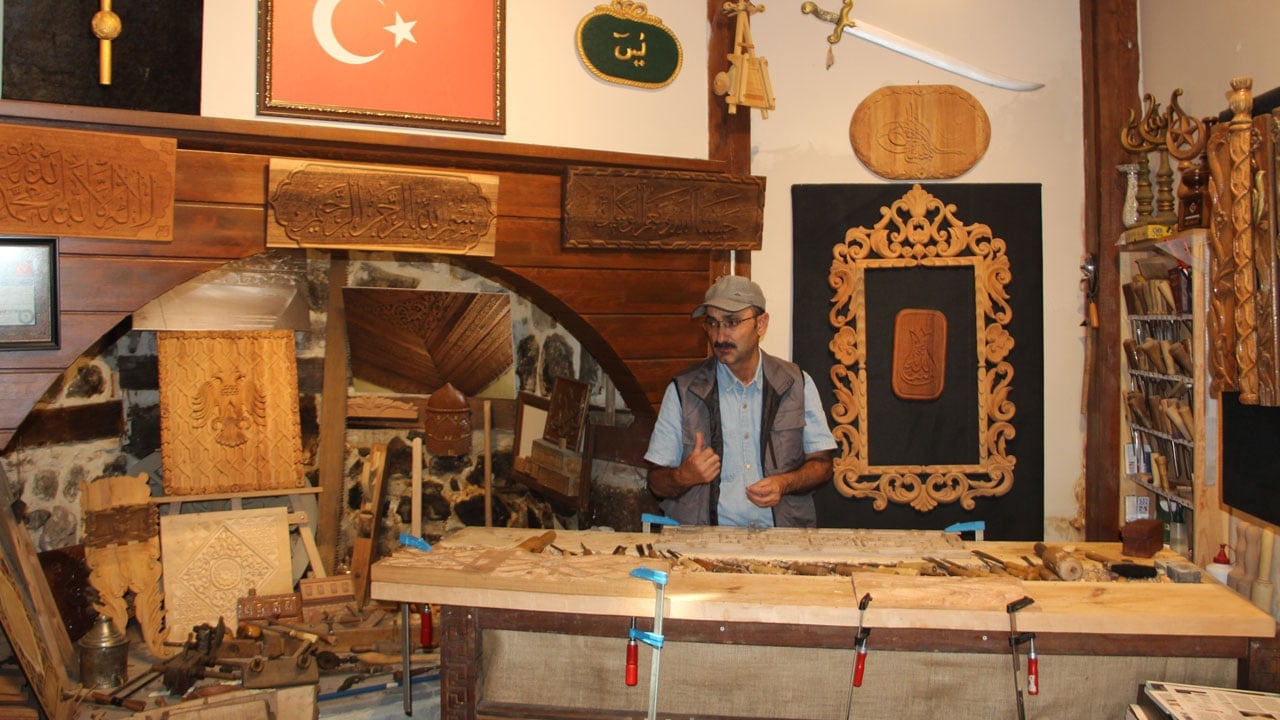 Foto - Görenler hayran kalıyor! 13 yaşında öğrendi, 28 yıl sonra tezgaha döndü
