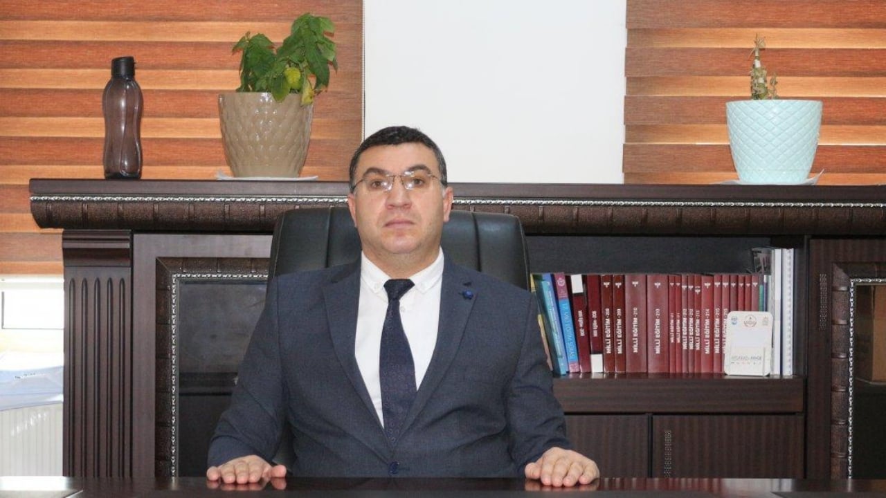 Foto - Görevden alınan Milli Eğitim Müdürü kendini astı! Tüm Türkiye’yi şoke eden intiharda çarpıcı iddia