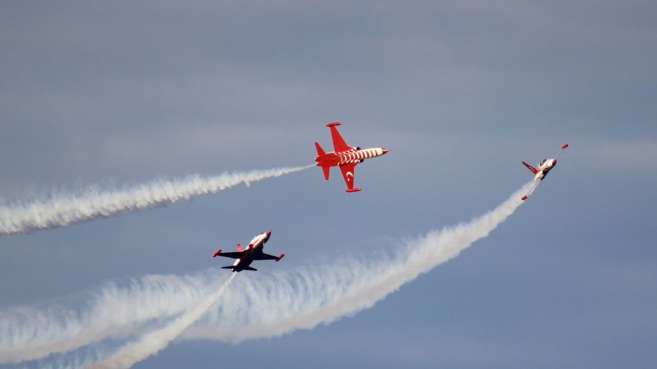 Foto - Görsel şölen! Türk Yıldızları Selimiye semalarında nefes kesti