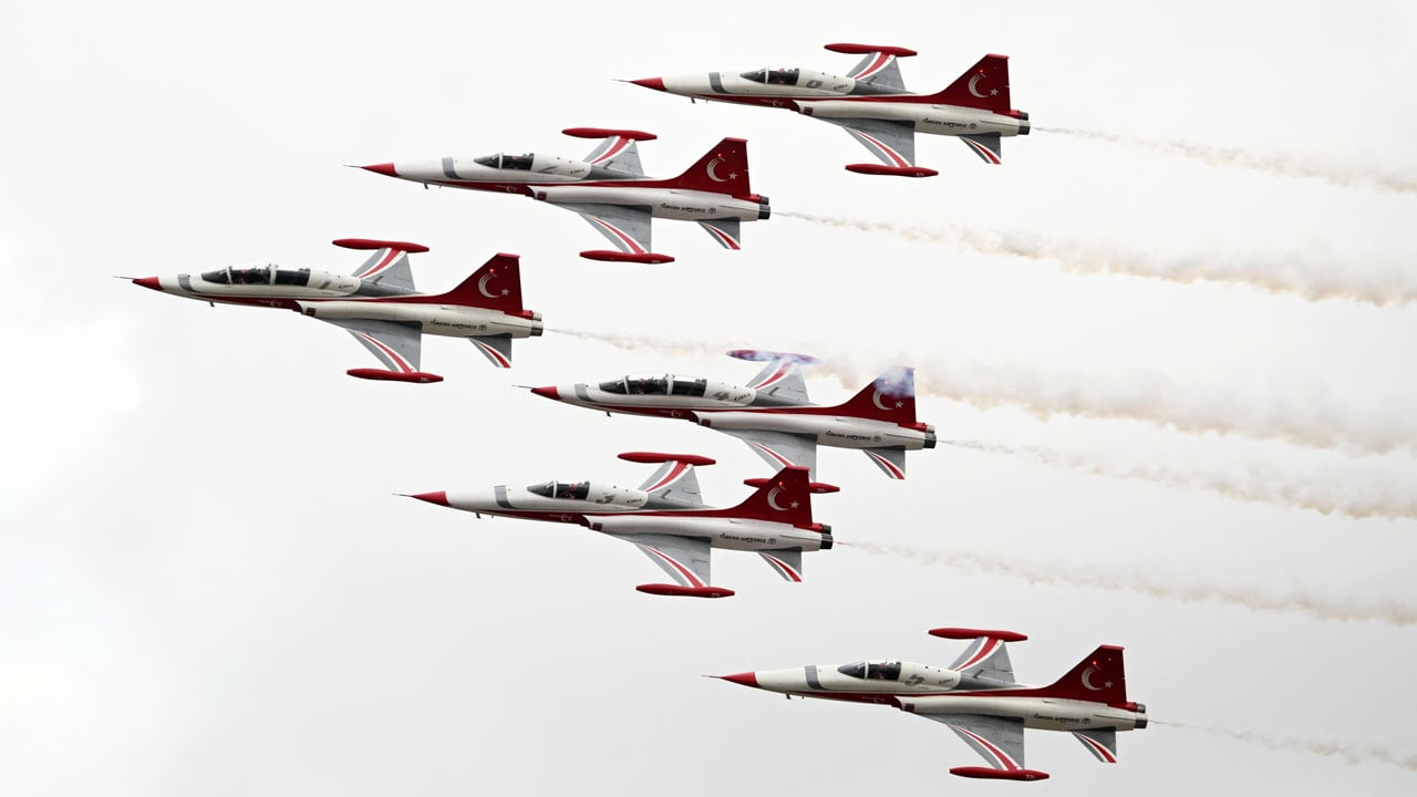 Foto - Görsel şölen! Türk Yıldızları Selimiye semalarında nefes kesti