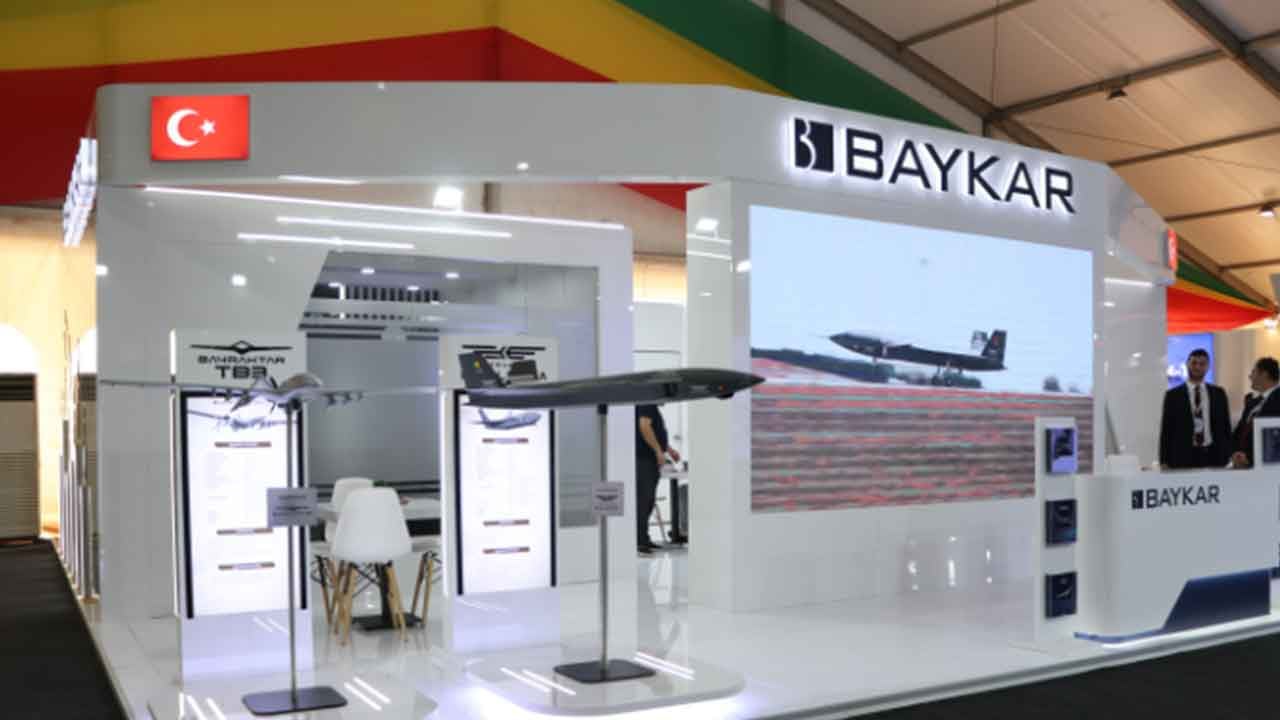 Foto - Görüntüler geldi: Baykar, TB2, Bayraktar AKINCI, Bayraktar TB3 ve Bayraktar KIZILELMA ile o ülkede