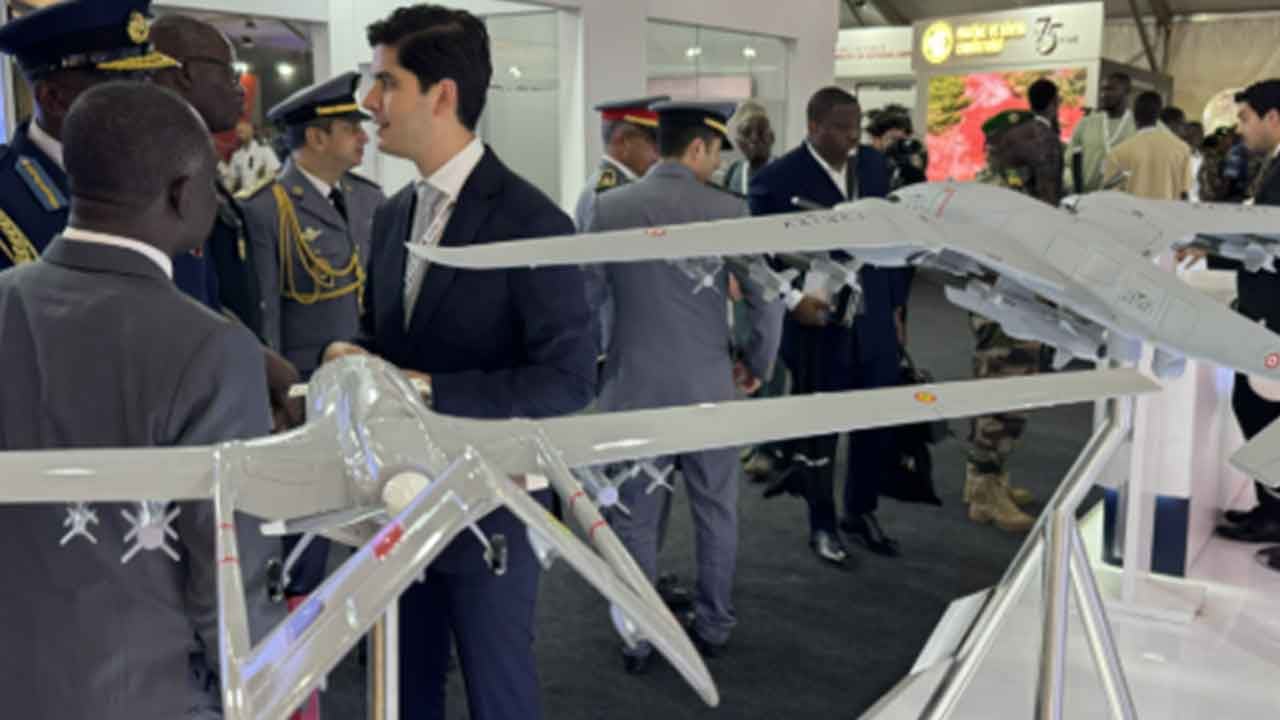 Foto - Görüntüler geldi: Baykar, TB2, Bayraktar AKINCI, Bayraktar TB3 ve Bayraktar KIZILELMA ile o ülkede